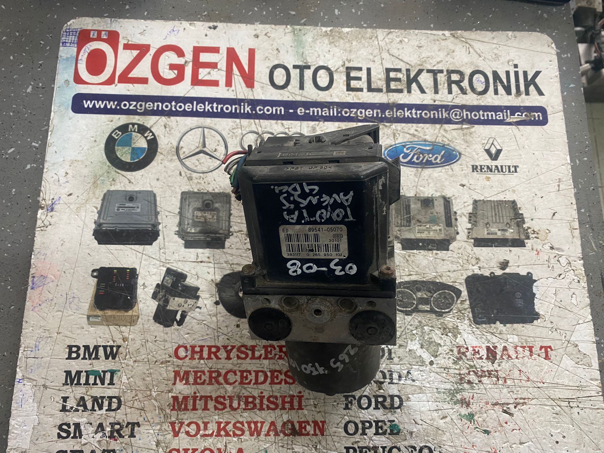 TOYOTA AVENSİS ABS POMPA BEYNİ 0265950101 0265225228 44540-05030 